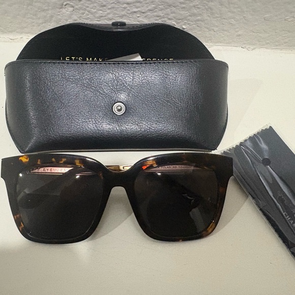 Diff Bella Tortoise Shell Sunglasses - Picture 7 of 8